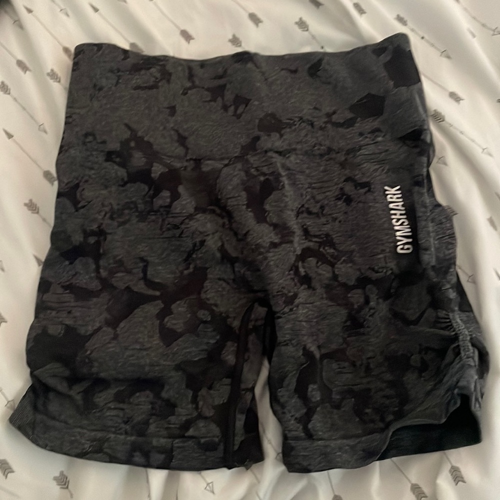 Gymshark camo shorts
